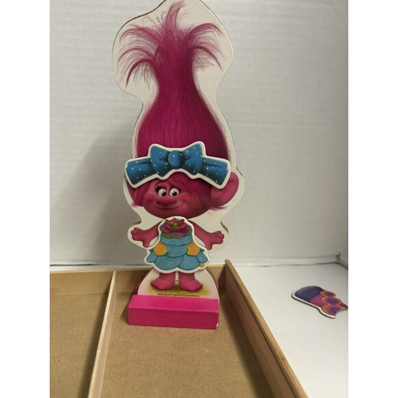 Dreamworks Trolls Poppy Magnetic Dress up Doll, Stand, Clothes, Case - Picture 7 of 8
